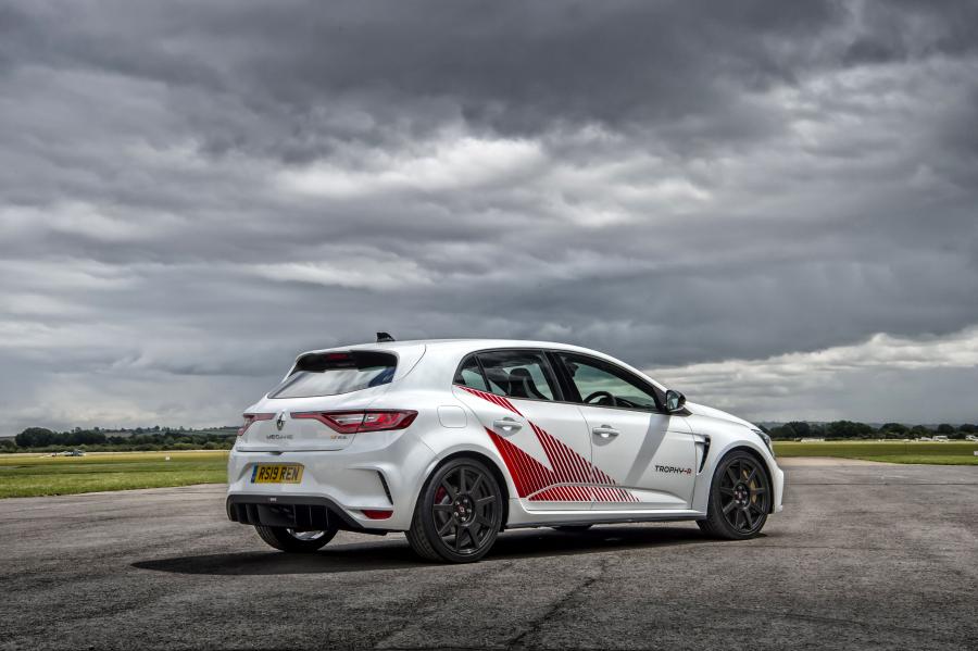  Renault Megane R.S. Trophy-R 2019 года  (UK) (фото 15 из 46)